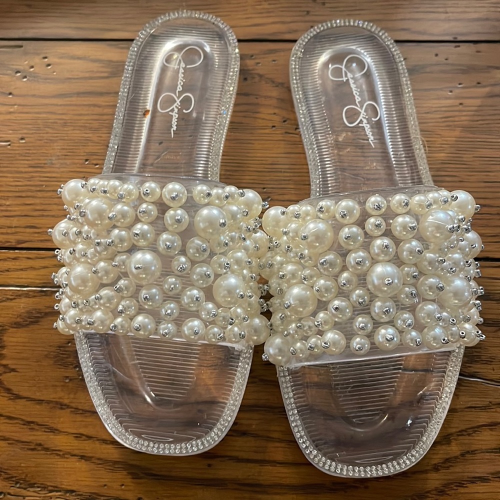 Jessica Simpson fancy slides on